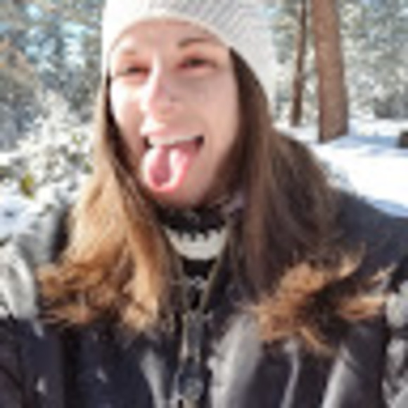 Meet your Posher, Ashley - Picture 1 of 1